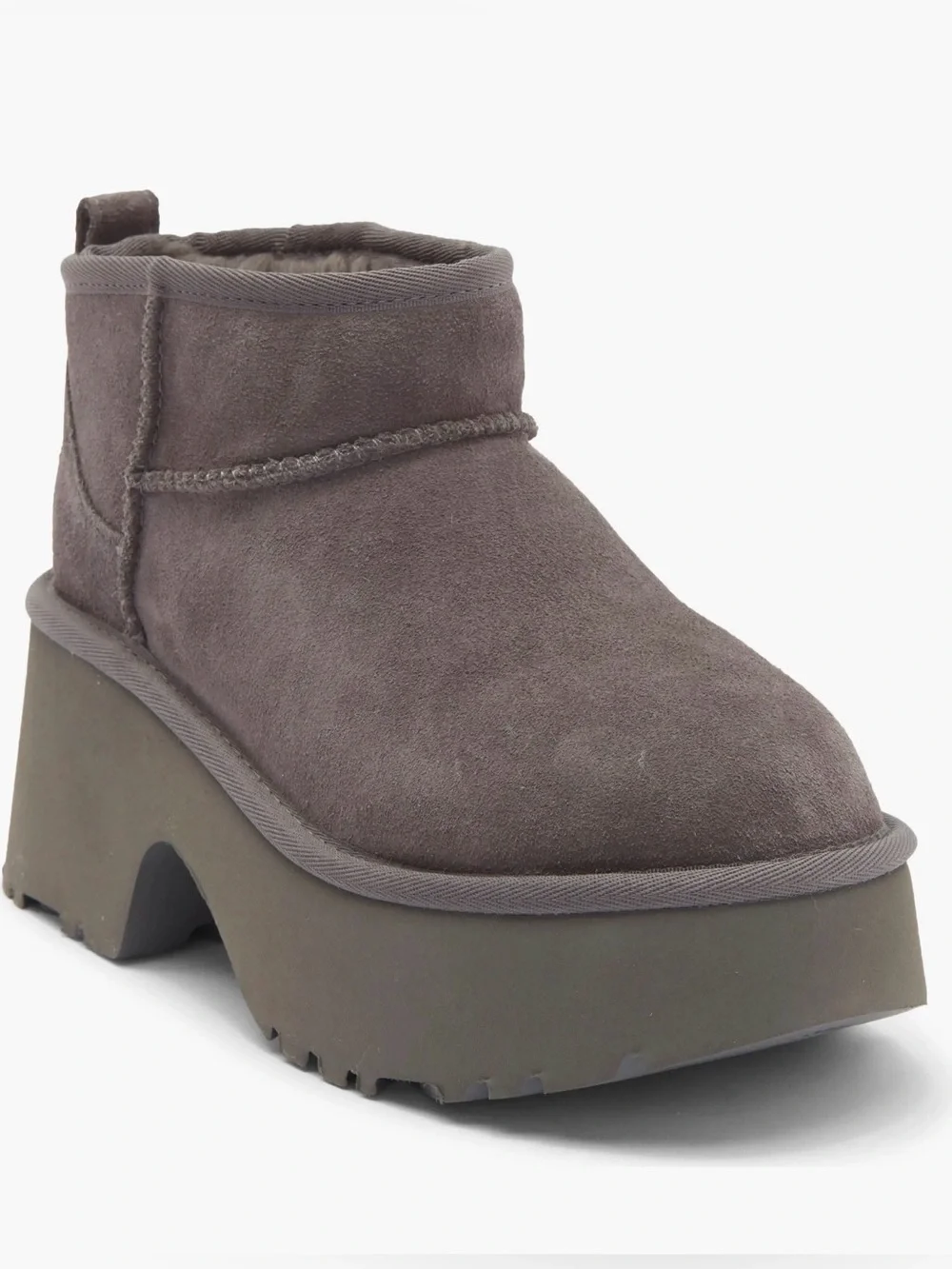 UGG Women’s Ultra Mini Platform Ankle Boot Walnut Size 8 New